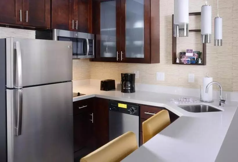 Hotelli Residence Inn By Marriott Houston Pasadena