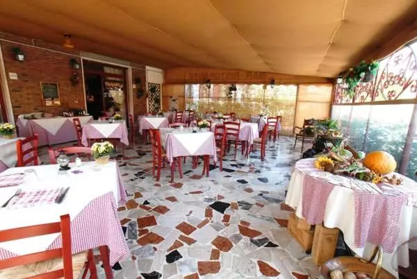 Hotelli Tarabaralla