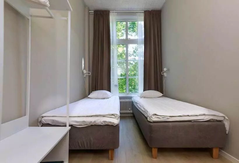 Retkeilymaja Nicolai B&b