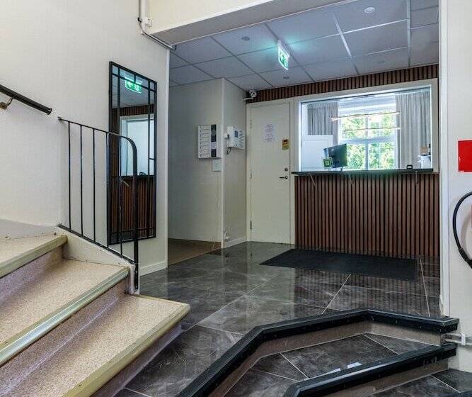 הוסטל Nicolai B&b