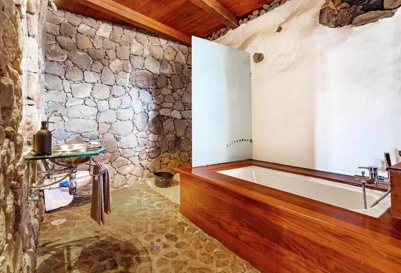 Lomakeskus Eco Village Finca De Arrieta   Yurts And Stone Cottages   Shared Pool   Walking Distance To Arrieta