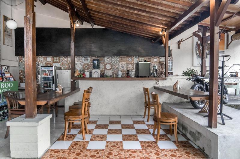 Sari Bamboo Bungalows