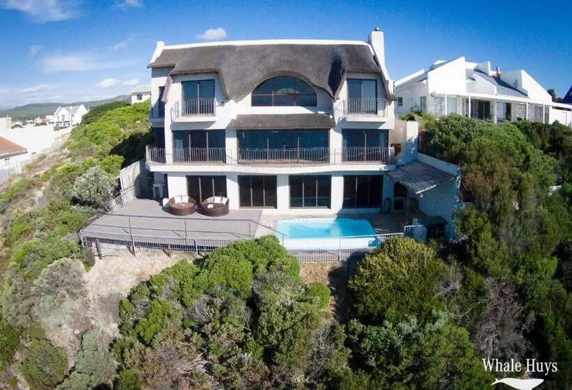 Whale Huys Luxury Oceanfront Eco Villa