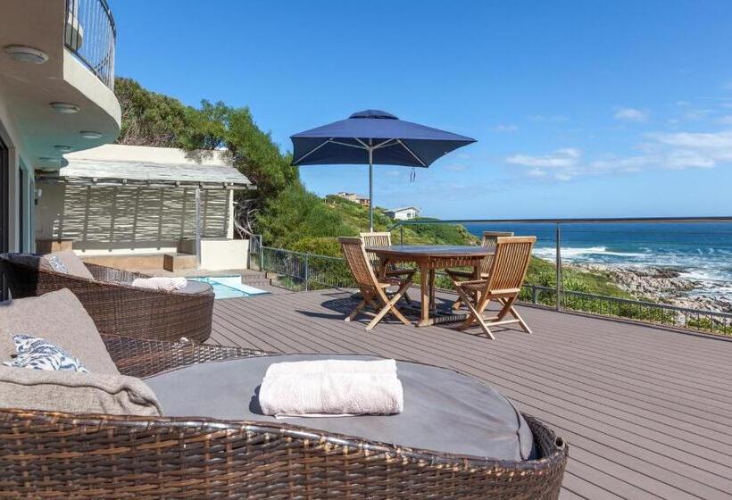 Whale Huys Luxury Oceanfront Eco Villa