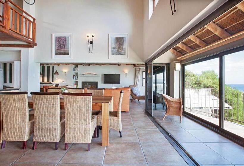 Whale Huys Luxury Oceanfront Eco Villa