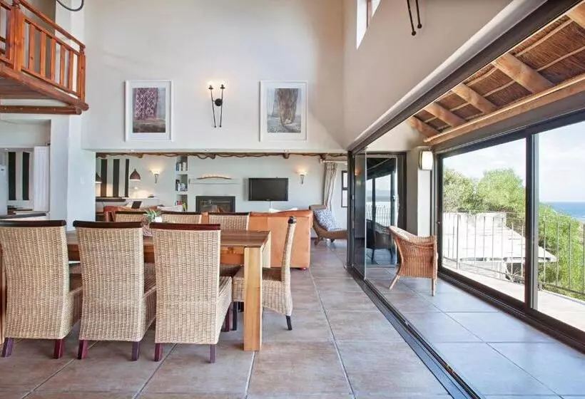 Whale Huys Luxury Oceanfront Eco Villa