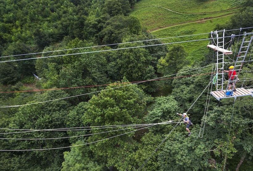 Youth Hostel Non Stop Inn By Irrisarri Land