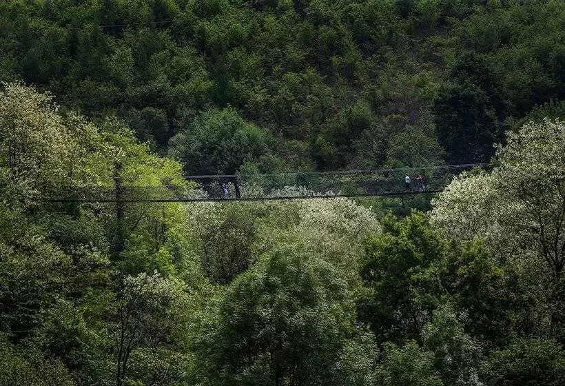 Youth Hostel Non Stop Inn By Irrisarri Land