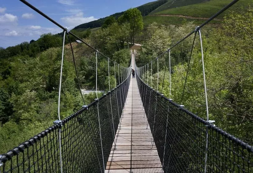 Youth Hostel Non Stop Inn By Irrisarri Land