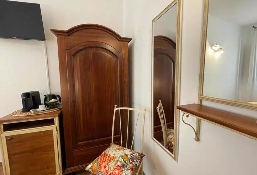 Aamiaismajoitus (B&B) Ai Dammusi Rooms