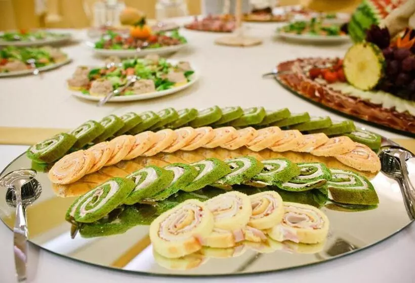 Aamiaismajoitus (B&B) Guest Accommodation Atrium Gulin