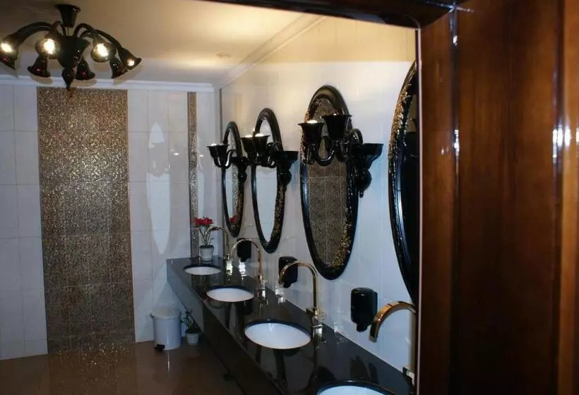 Aamiaismajoitus (B&B) Guest Accommodation Atrium Gulin