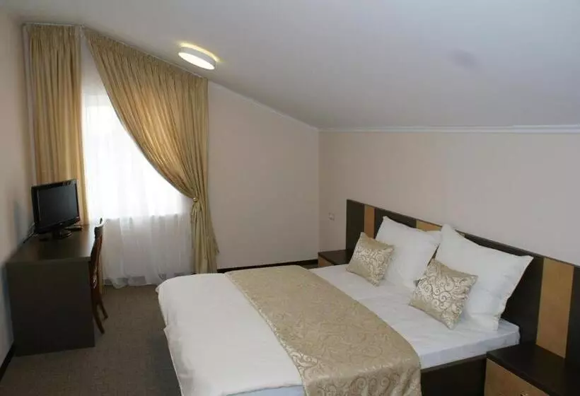 Aamiaismajoitus (B&B) Guest Accommodation Atrium Gulin