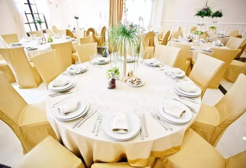 Aamiaismajoitus (B&B) Guest Accommodation Atrium Gulin