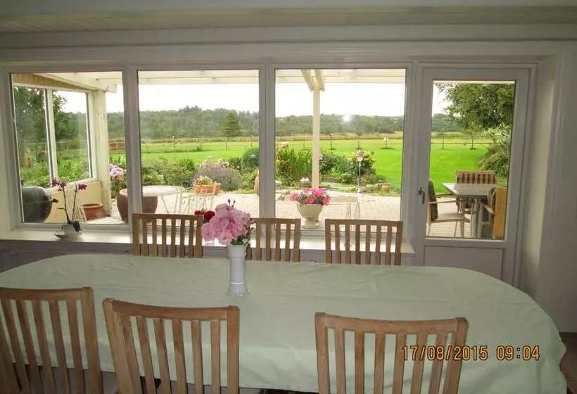 Hostelli Bakkegården Homestay