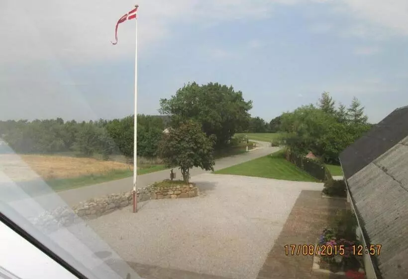 Hostelli Bakkegården Homestay