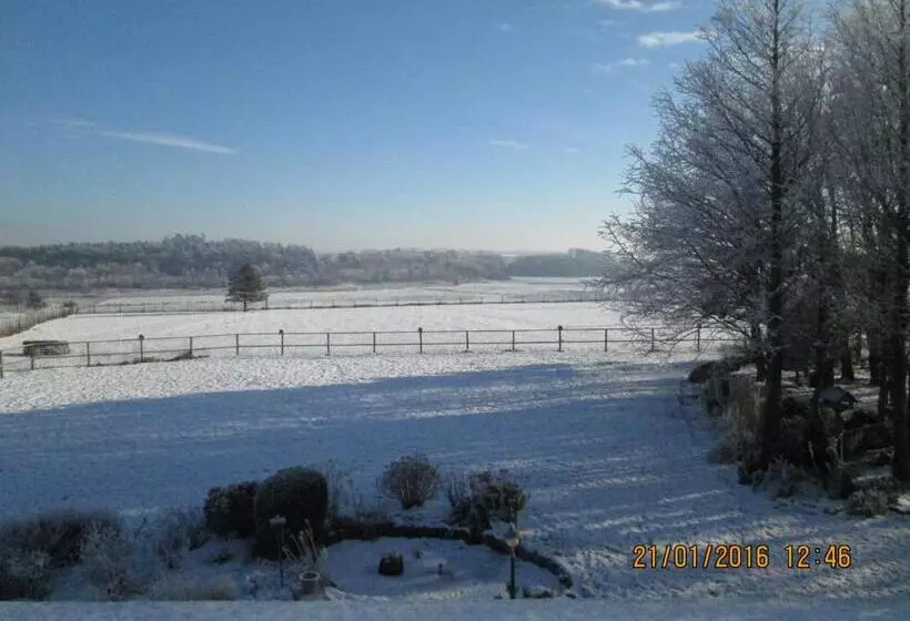 Hostelli Bakkegården Homestay