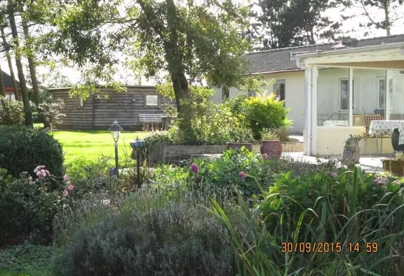 Hostelli Bakkegården Homestay