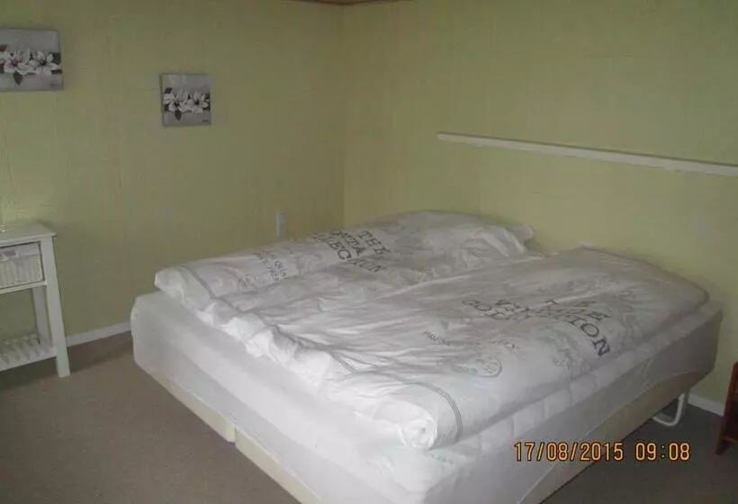 Hostelli Bakkegården Homestay