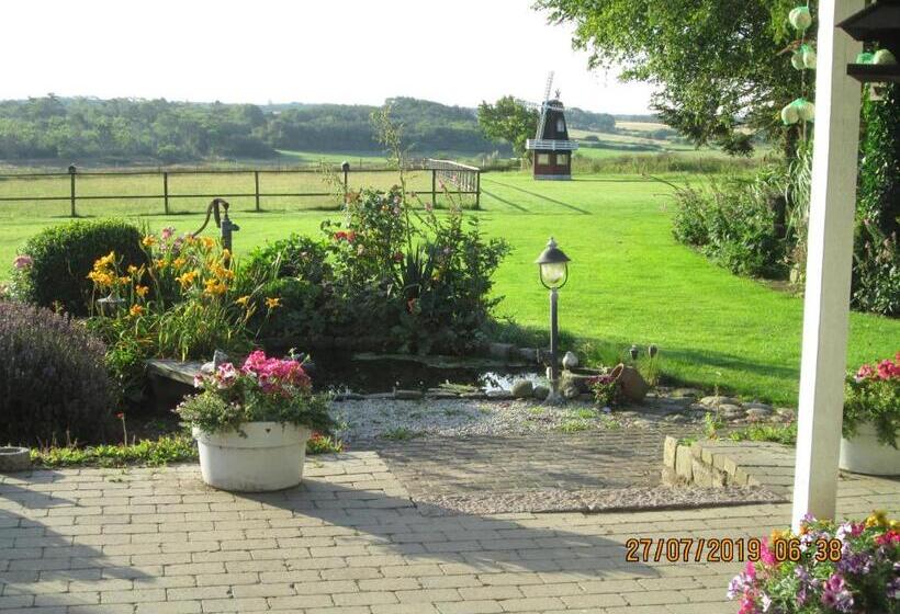 פונדק Bakkegården Homestay