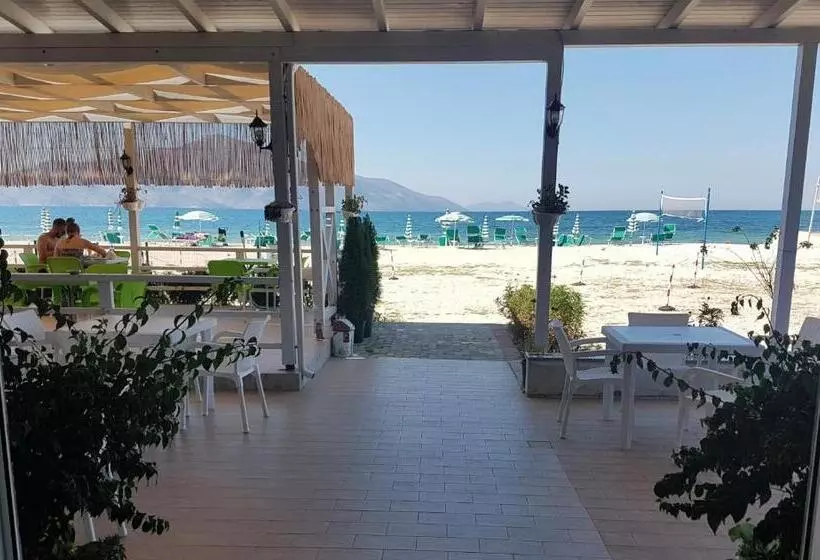 Hotelli Blue Paradise