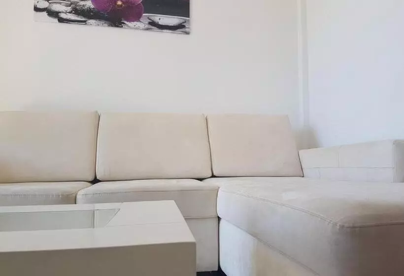 Hotelli Blue Paradise