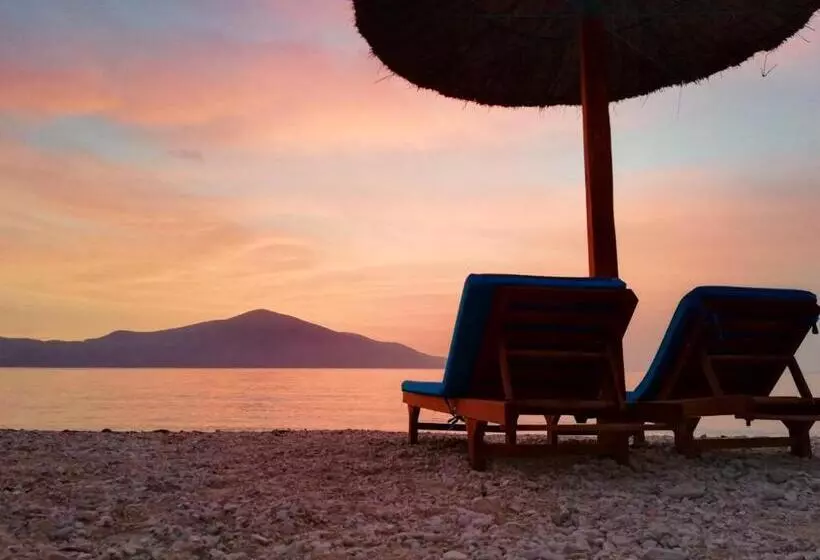 Hotelli Blue Paradise