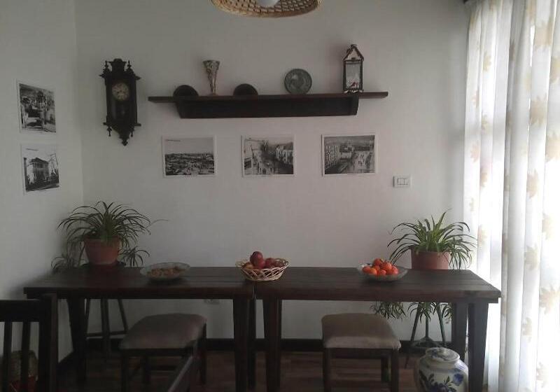 酒店 Bujtina E Bardhe