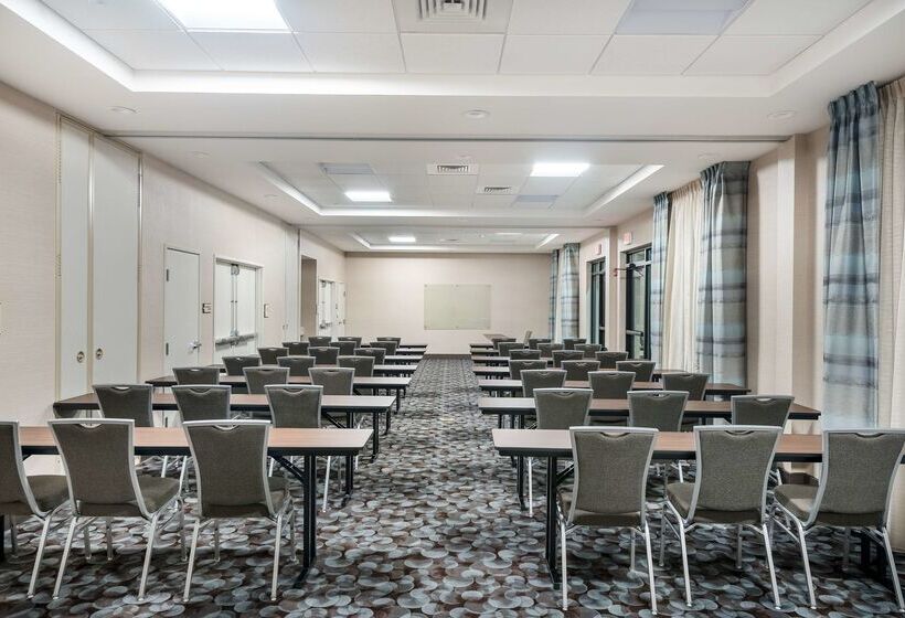 فندق Homewood Suites By Hilton Fayetteville