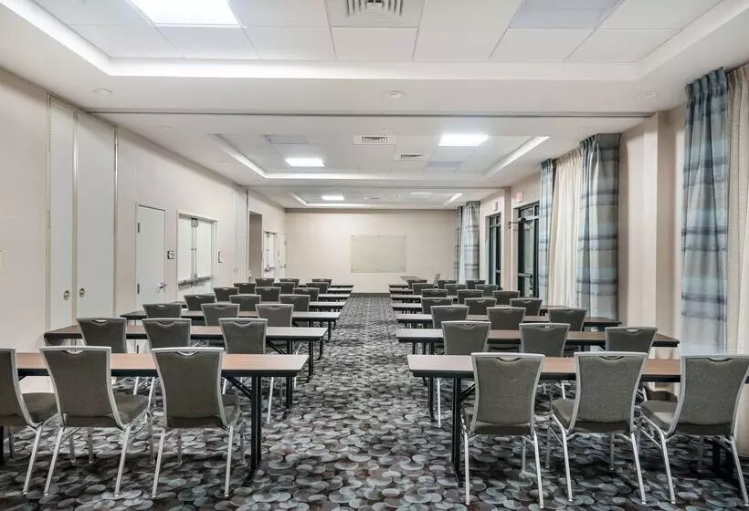 ホテル Homewood Suites By Hilton Fayetteville