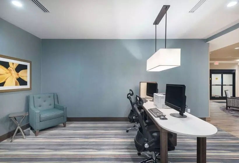 ホテル Homewood Suites By Hilton Fayetteville