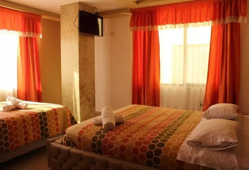 ホテル Hostal Dugan