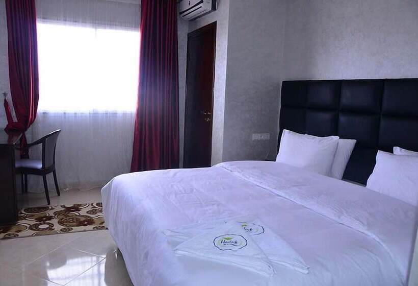 ホテル Hôtel Hadaik Ain Asserdoune