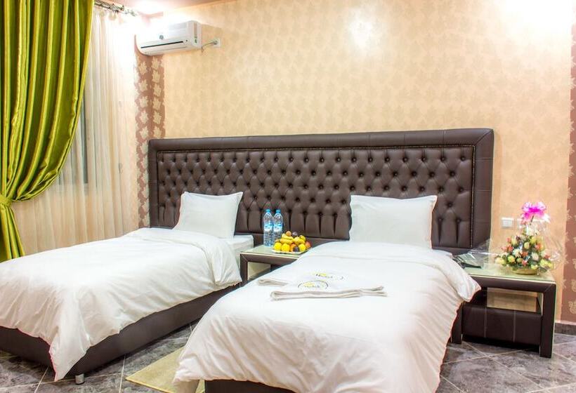 ホテル Hôtel Hadaik Ain Asserdoune