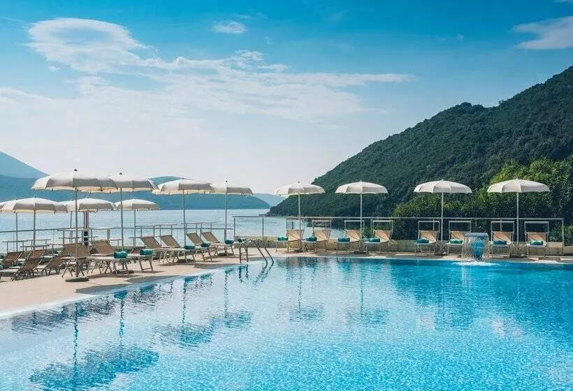 هتل Iberostar Waves Herceg Novi - All Inclusive