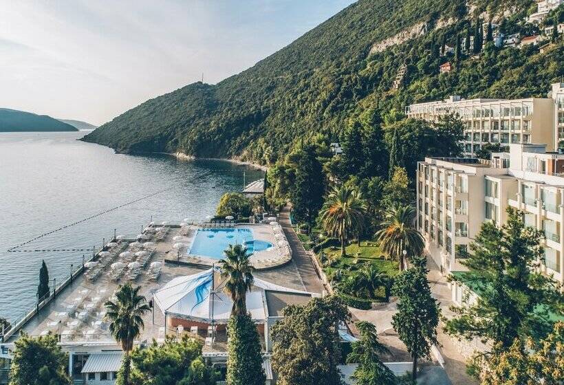 בית מלון כפרי Iberostar Waves Herceg Novi - All Inclusive