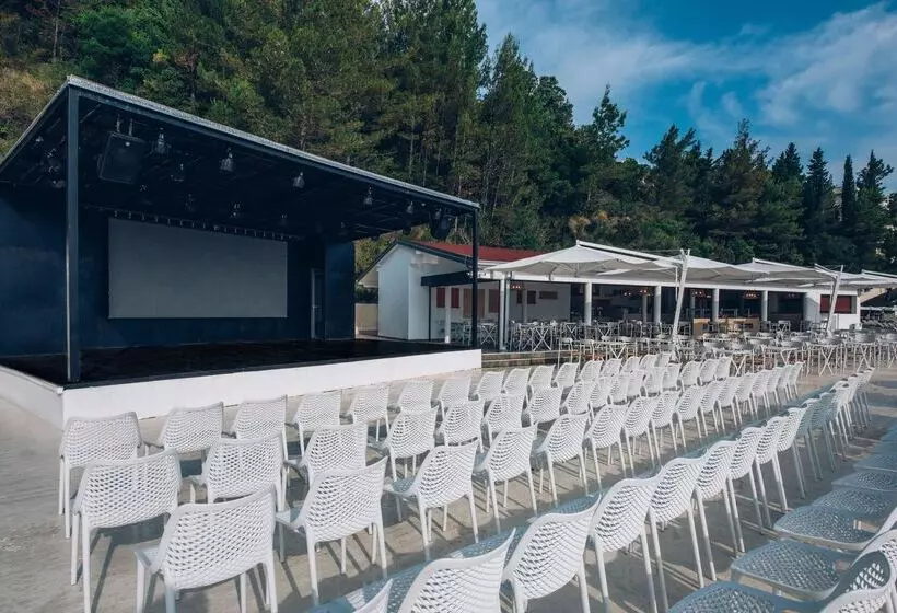 هتل Iberostar Waves Herceg Novi - All Inclusive