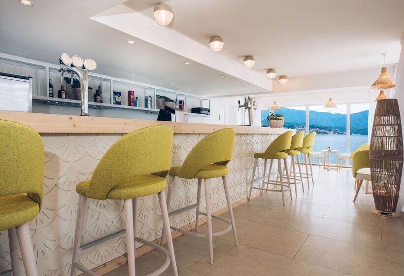 בית מלון כפרי Iberostar Waves Herceg Novi - All Inclusive