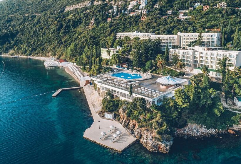 בית מלון כפרי Iberostar Waves Herceg Novi - All Inclusive