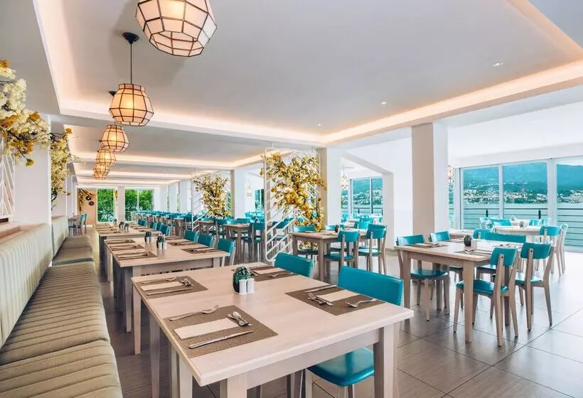 هتل Iberostar Waves Herceg Novi - All Inclusive
