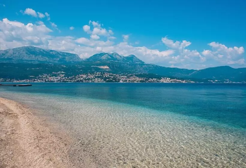 هتل Iberostar Waves Herceg Novi - All Inclusive