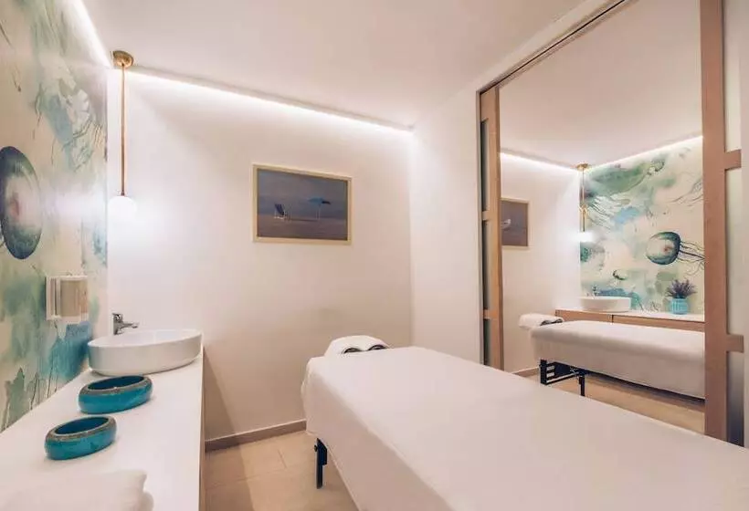 هتل Iberostar Waves Herceg Novi - All Inclusive