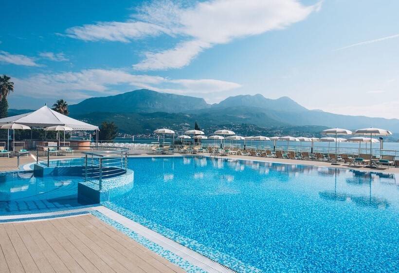 בית מלון כפרי Iberostar Waves Herceg Novi - All Inclusive