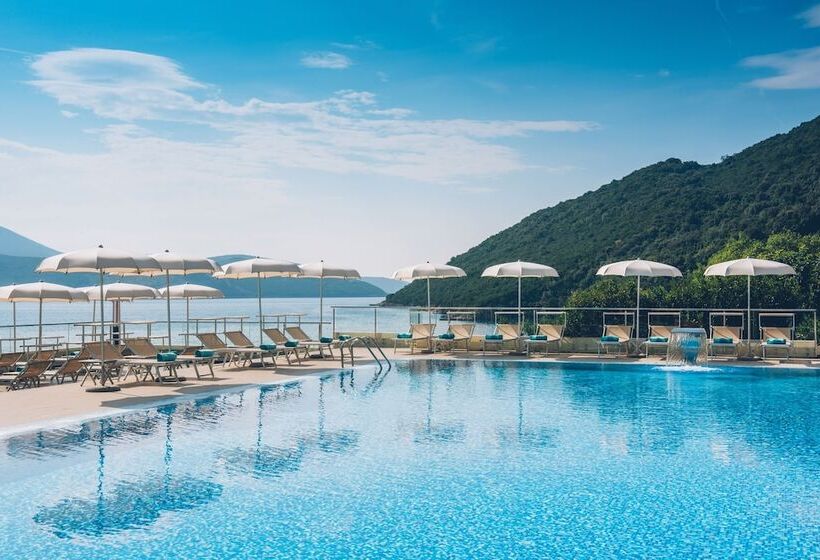 בית מלון כפרי Iberostar Waves Herceg Novi - All Inclusive