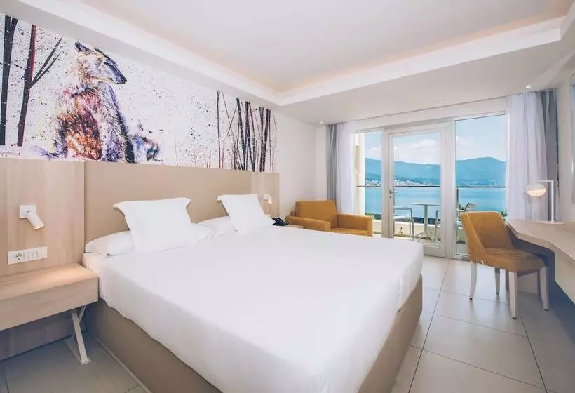 هتل Iberostar Waves Herceg Novi - All Inclusive