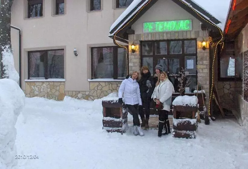 Hotelli Planinarski Centar Petehovac