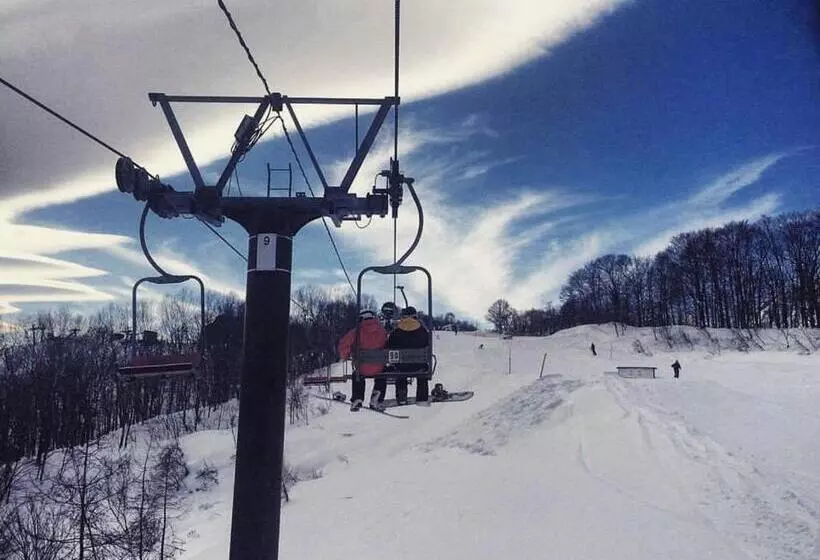 Retkeilymaja Hai Lodge