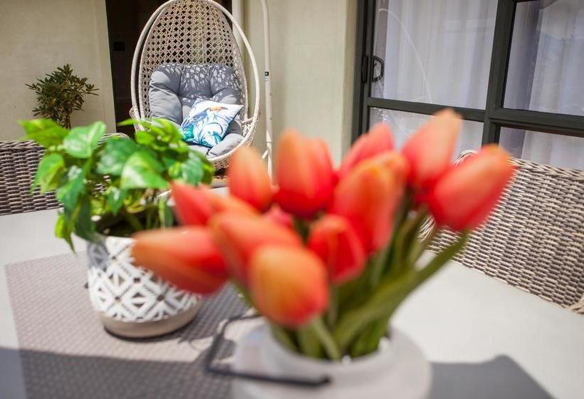 צימר Acacia Heights Gardens