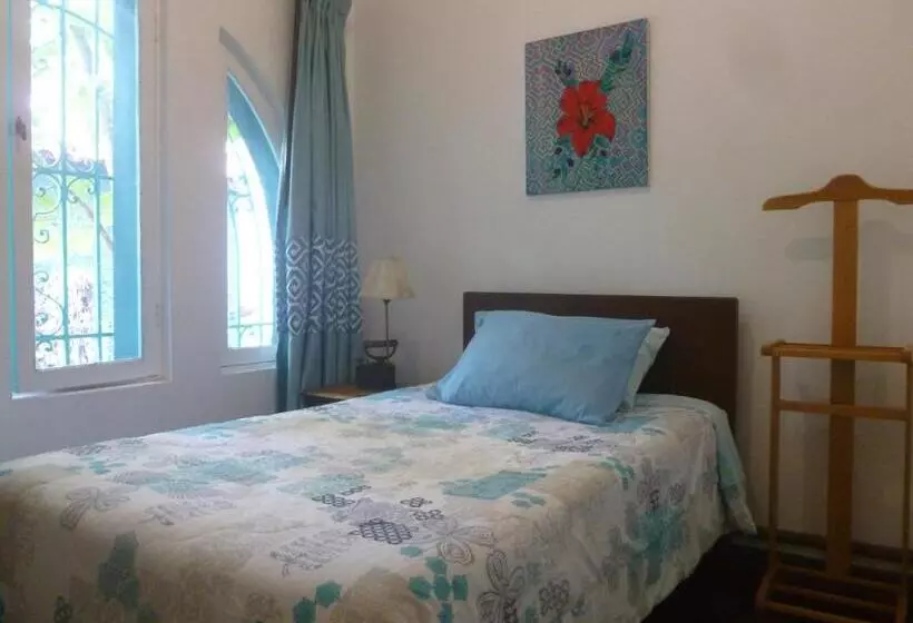 Bed and Breakfast La Casona Azul