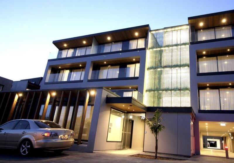 Fernz Motel & Apartments Birkenhead